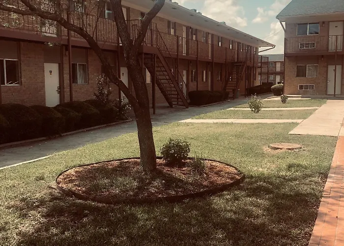 Hotel Hallmark And Killeen